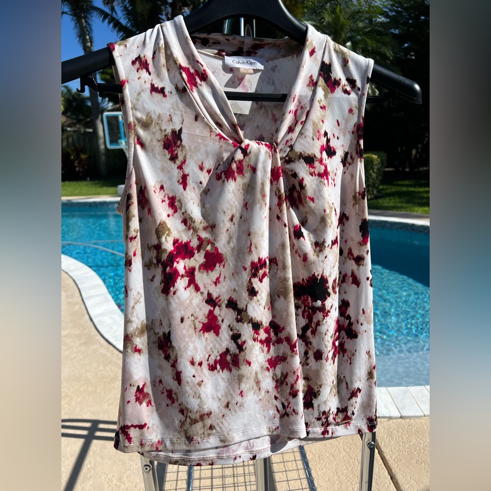 Calvin Klein Petite Sleeveless Blouse - Size S Petite - Abstract Floral Print